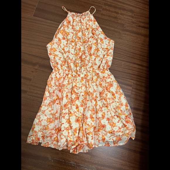 Beautiful Romper - Picture 6 of 6